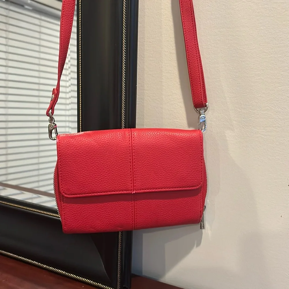 31 brand Red - Crossbody - Picture 1 of 4